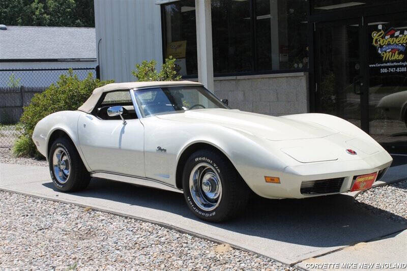 1974 Chevrolet Corvette 38