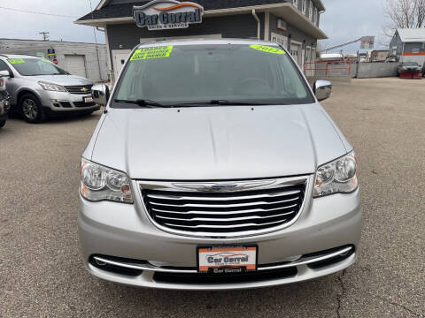 2012 Chrysler Town and Country Touring-L