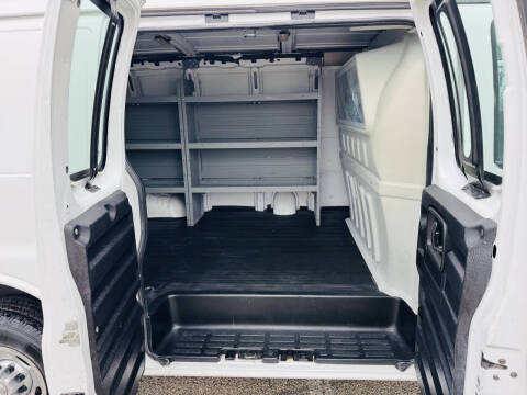 2019 Chevrolet Express 2500