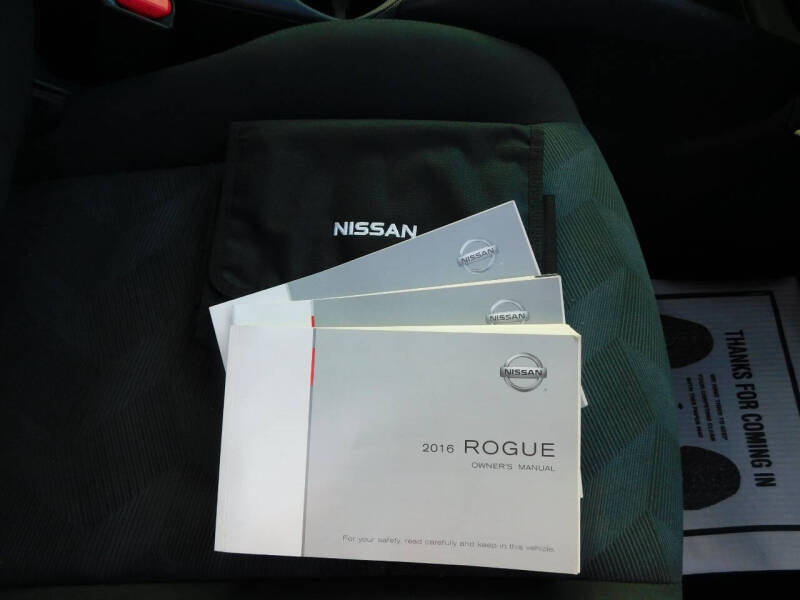 2016 Nissan Rogue SV