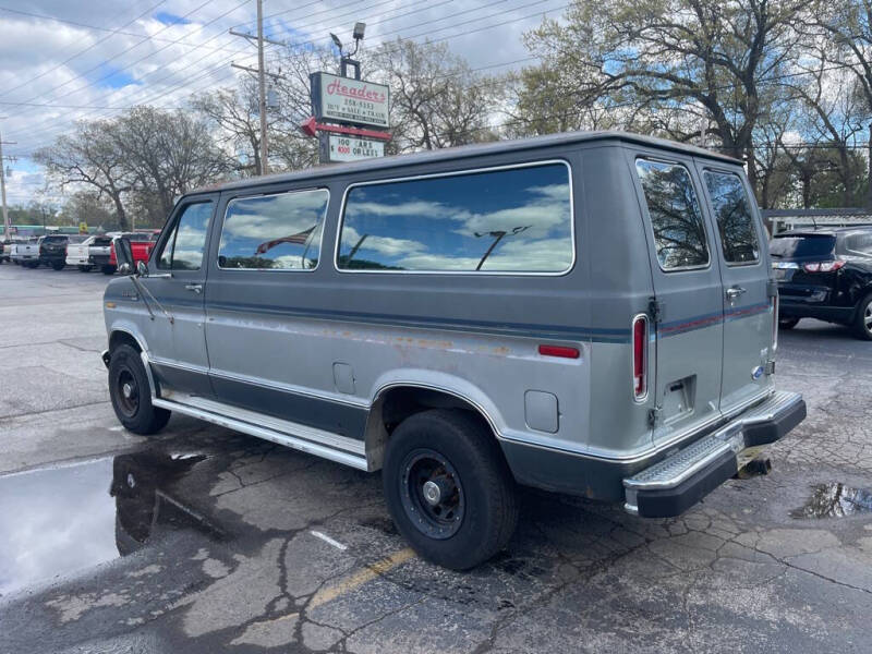 1989 Ford E-250