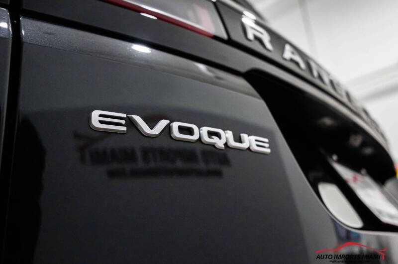 2022 Land Rover Range Rover Evoque P250 SE