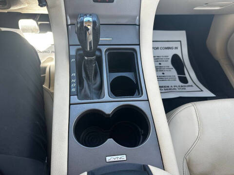 2019 Ford Taurus SEL