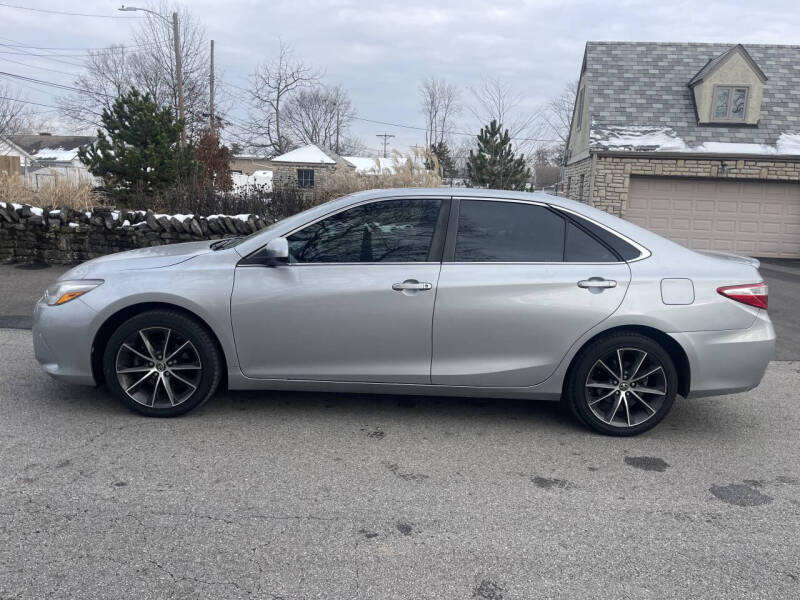2016 Toyota Camry XSE