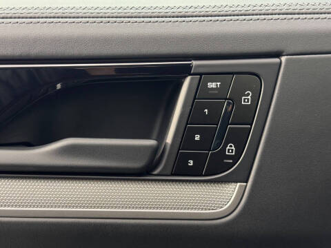 2025 Porsche Cayenne S