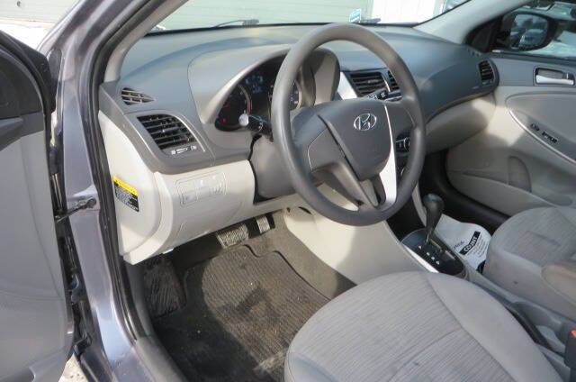 2016 Hyundai Accent SE