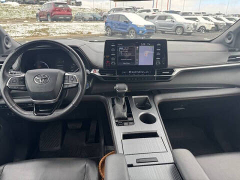 2022 Toyota Sienna XSE 7-Passenger