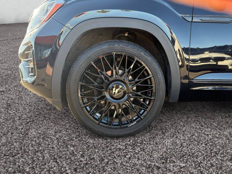 2024 Volkswagen Atlas Cross Sport SEL R-Line 4Motion