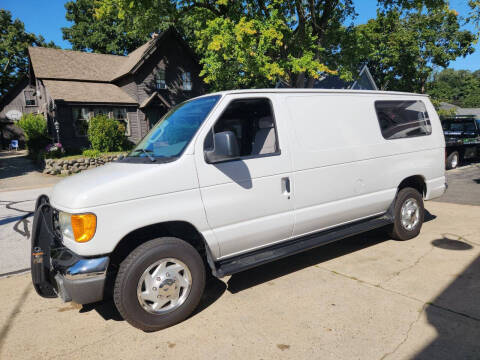 2006 Ford E-Series E-250 SD