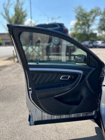 2014 Ford Taurus SEL