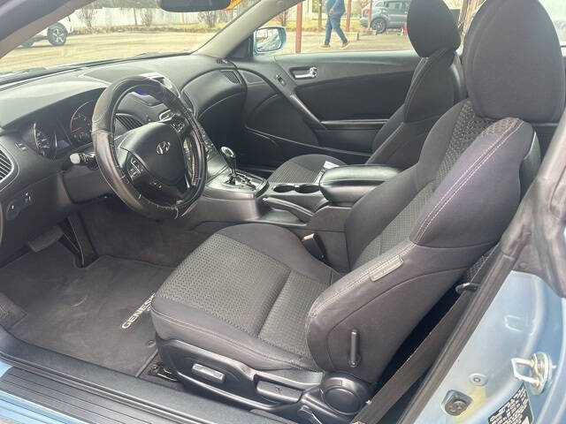 2011 Hyundai Genesis Coupe 2.0T