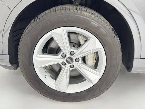 2022 Audi Q7 quattro Premium 55 TFSI