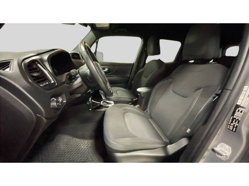 2022 Jeep Renegade Altitude