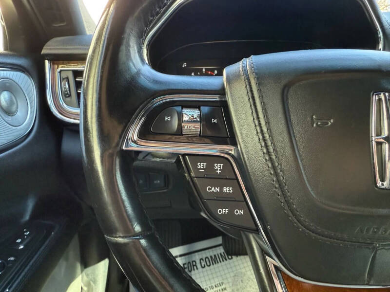 2017 Lincoln Continental Reserve