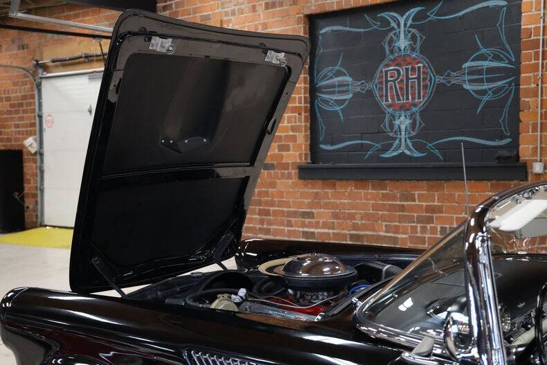 1956 Ford Thunderbird