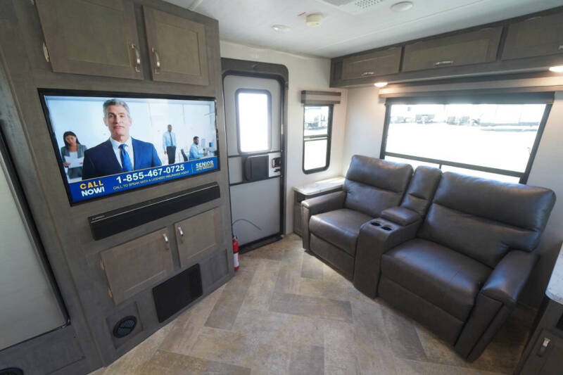 2021 Forest River East to West 2850 KRL