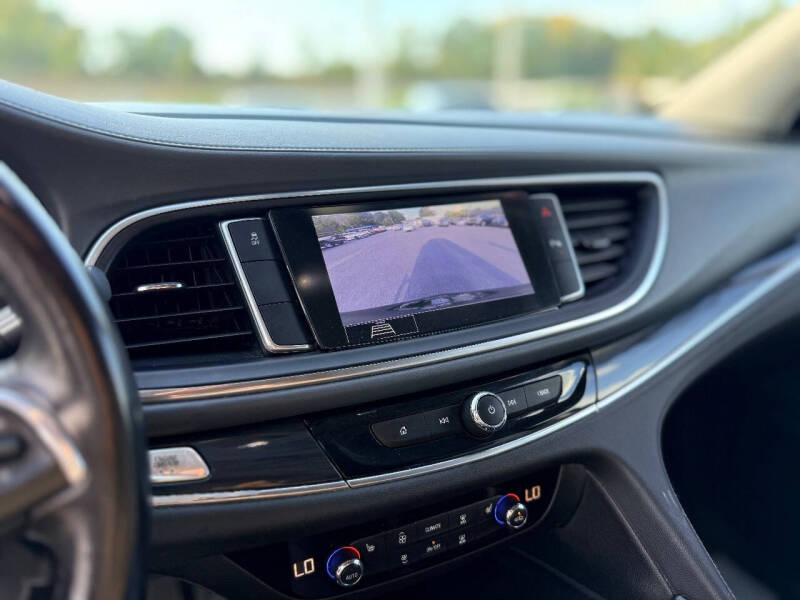 2020 Buick Enclave Essence