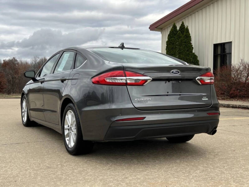 2020 Ford Fusion SE