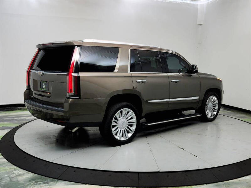 2016 Cadillac Escalade Platinum
