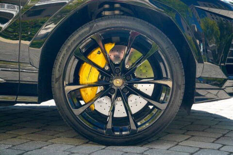 2022 Lamborghini Urus