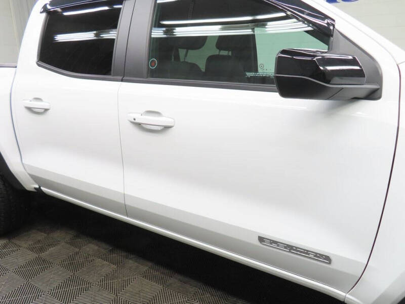 2024 GMC Canyon Elevation