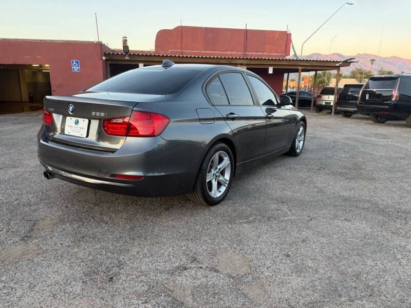 2013 BMW 3 Series 328i photo 26