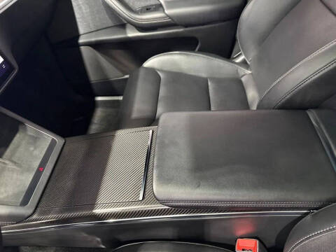 2022 Tesla Model X Plaid