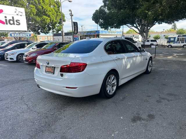 2015 BMW 5 Series 528i