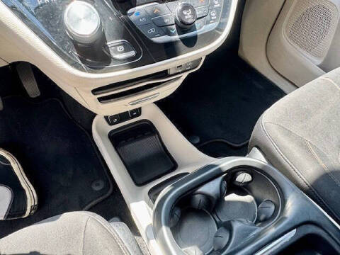 2017 Chrysler Pacifica Touring Plus