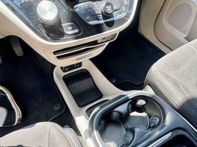 2017 Chrysler Pacifica Touring Plus