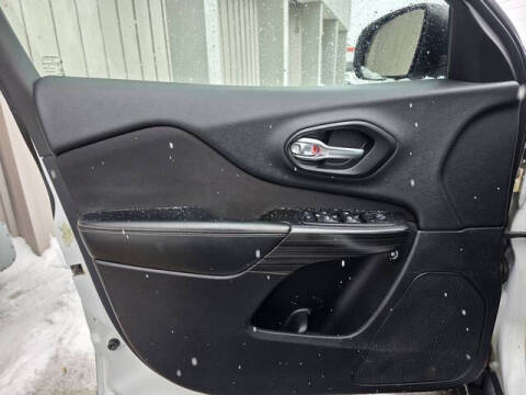 2014 Jeep Cherokee Sport