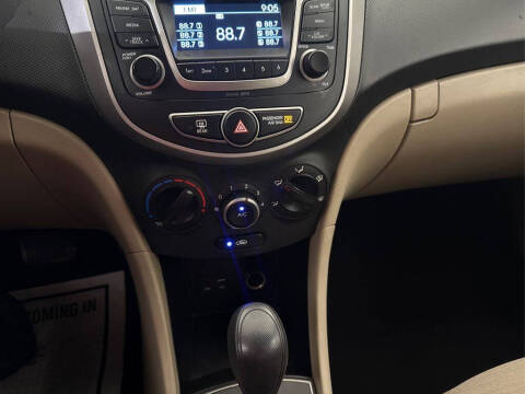 2017 Hyundai Accent SE