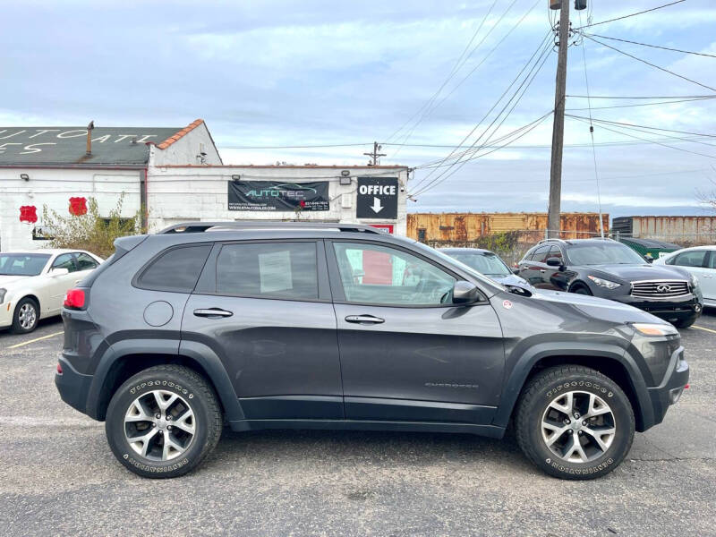 2015 Jeep Cherokee Trailhawk photo 4