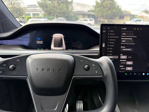 2022 Tesla Model X Plaid