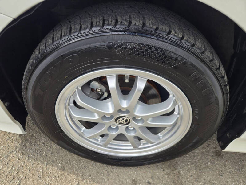 2019 Toyota Prius LE AWD-e