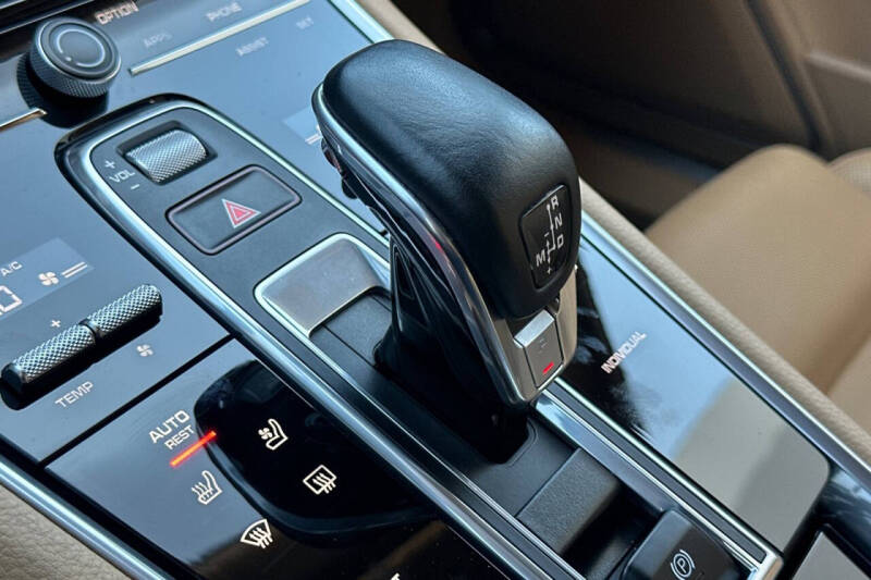 2019 Porsche Panamera