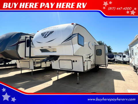 2017 Keystone Hideout 298BHDS for sale at BUY HERE PAY HERE RV in Burleson TX