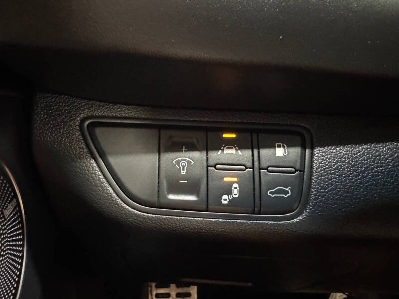 2019 Genesis G70 3.3T Advanced