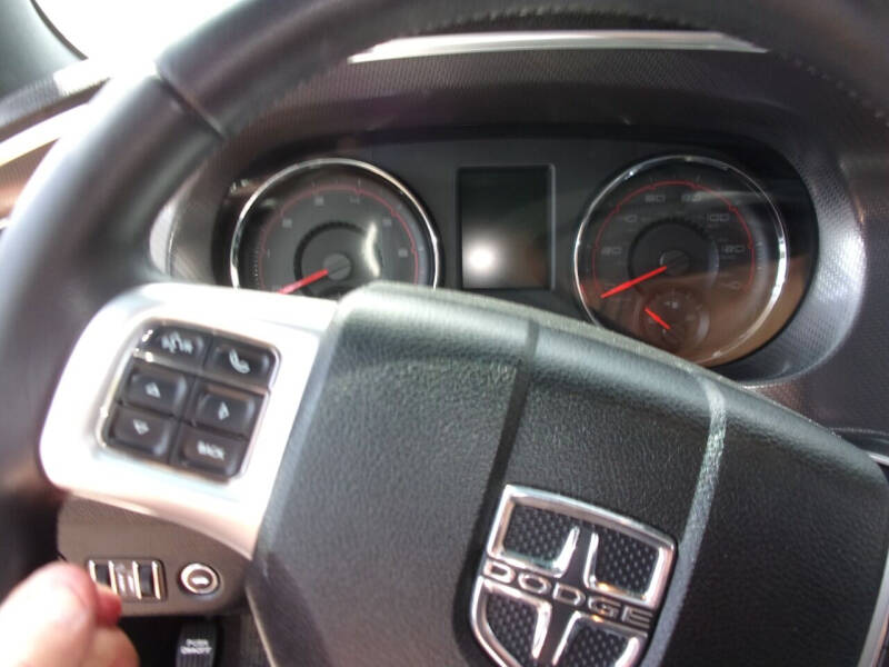 2012 Dodge Charger SXT