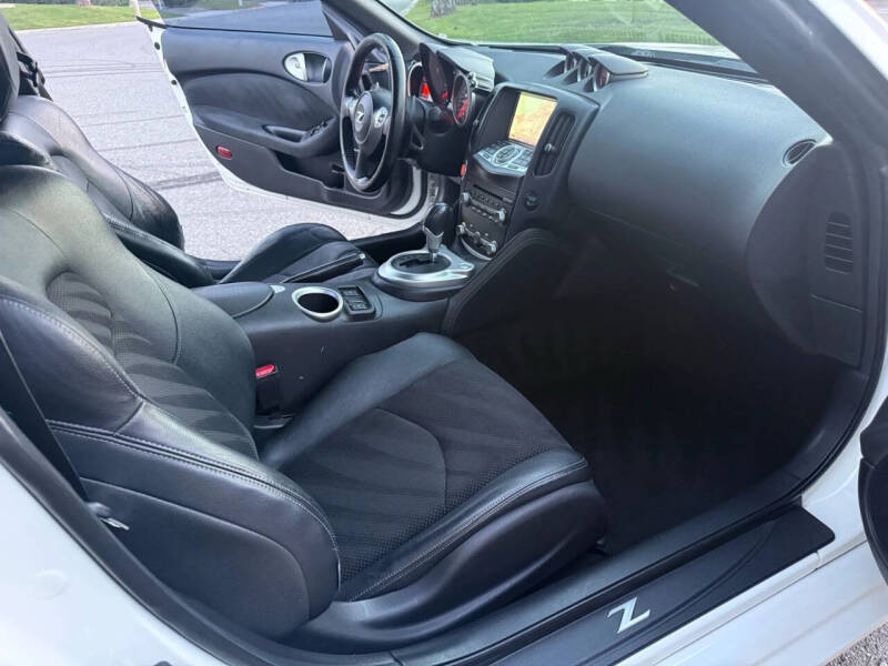 2016 Nissan 370Z Touring