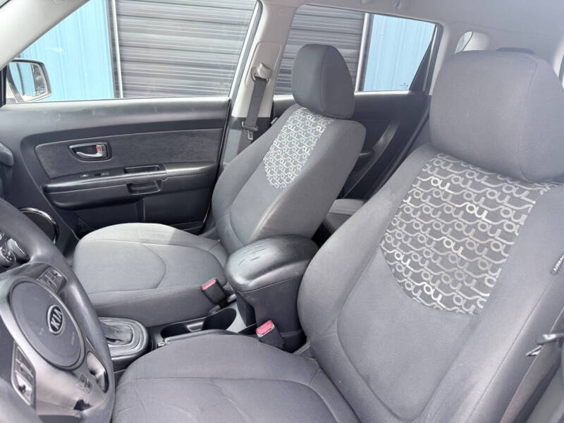 2011 Kia Soul +