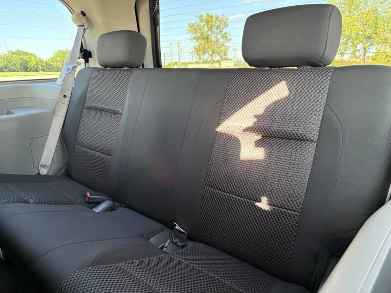 2004 Nissan Armada SE