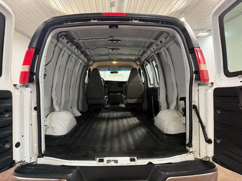 2017 GMC Savana 2500