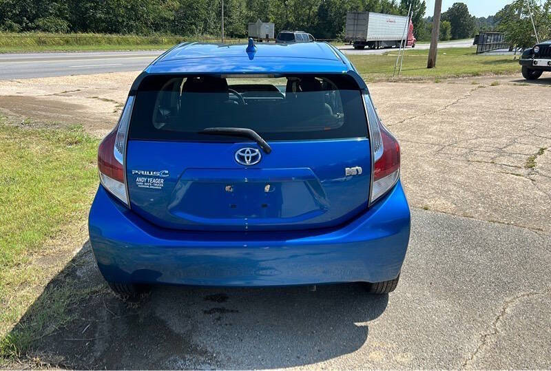 2015 Toyota Prius c Two