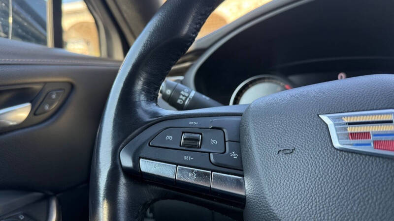 2021 Cadillac XT4 Premium Luxury