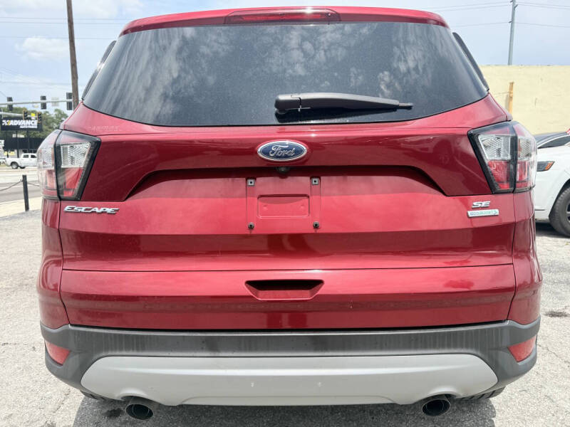 2017 Ford Escape SE