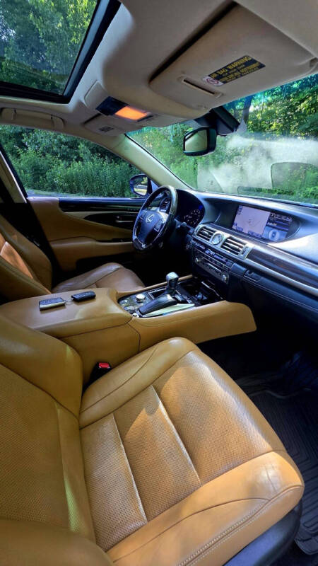 2014 Lexus LS 460
