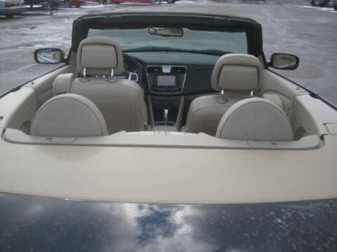 2011 Chrysler 200 Limited