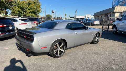 2015 Dodge Challenger R/T Plus Shaker