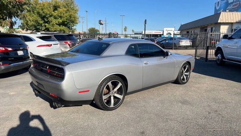 2015 Dodge Challenger R/T Plus Shaker